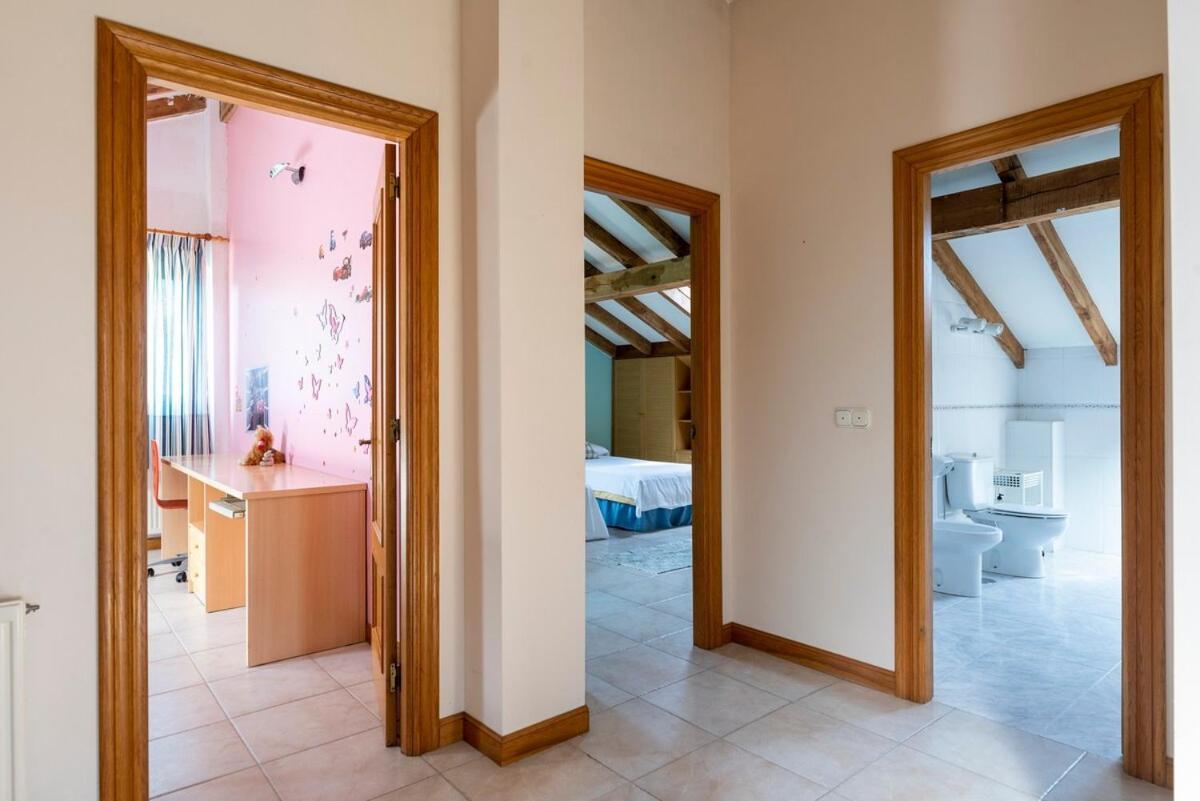 Casa Con Jardin En Gama Vila Bárcena de Cicero Exterior foto